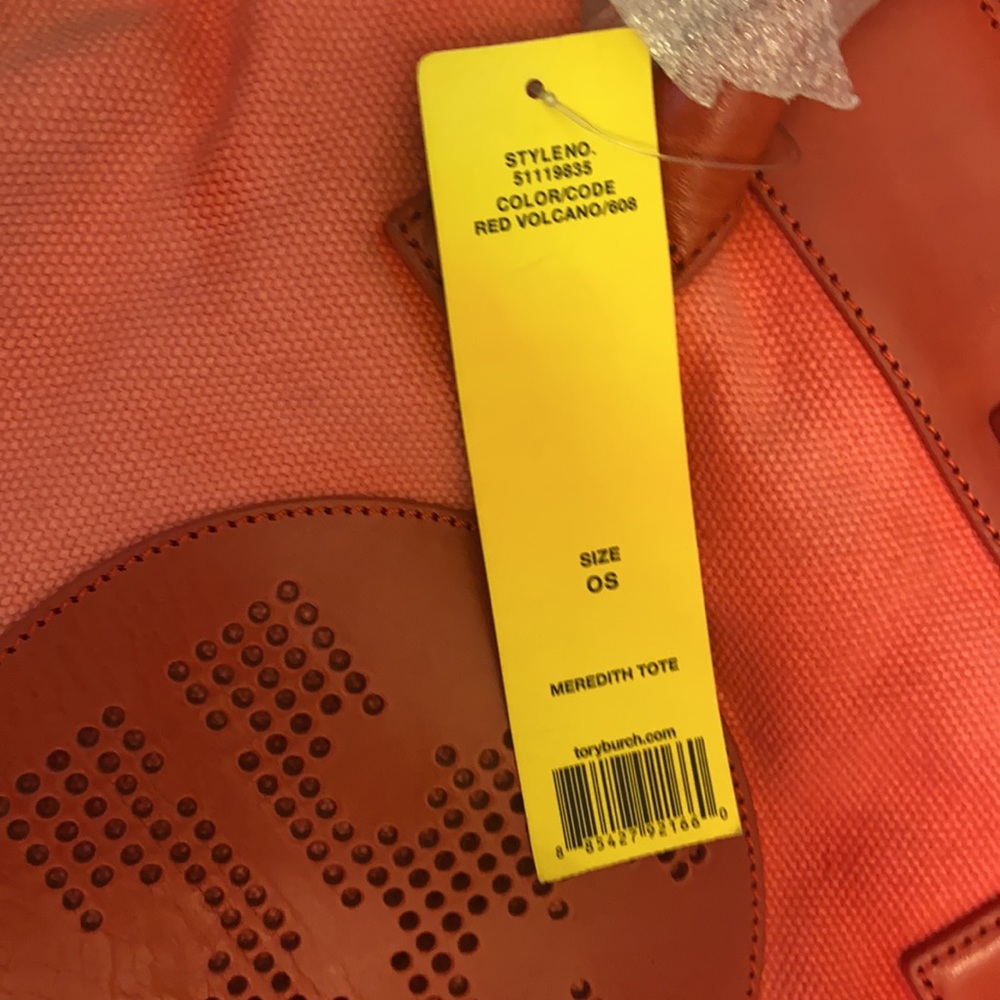NWT Tory Burch Meredith Tote with color damage - Picture 2 of 7